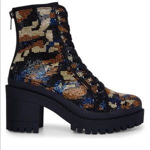 Steve Madden Pass Lug Sole Heeled Camo Multicolored Rhinestones Size 8 NWOT
